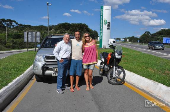O Virgilio, nosso leitor assíduo, nos surpreende e nos encontra de moto ainda na estrada em direção a Curitiba